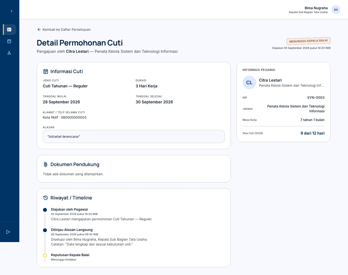 e-Cuti approval detail showing a synthetic employee leave request, quota context, and the two-step approval timeline.